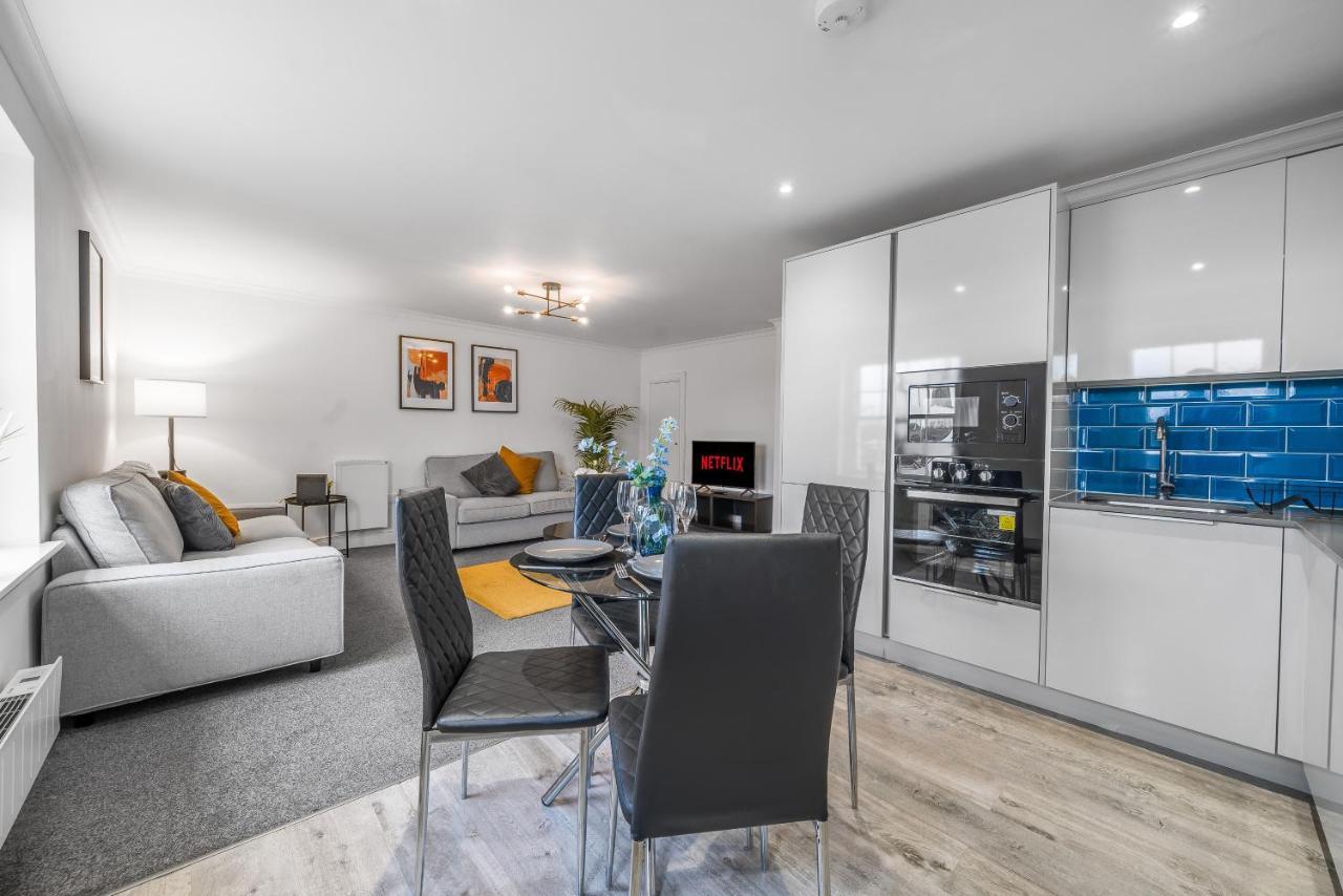 Modern, City Centre -2 Bedroom Apartments Reading Dış mekan fotoğraf