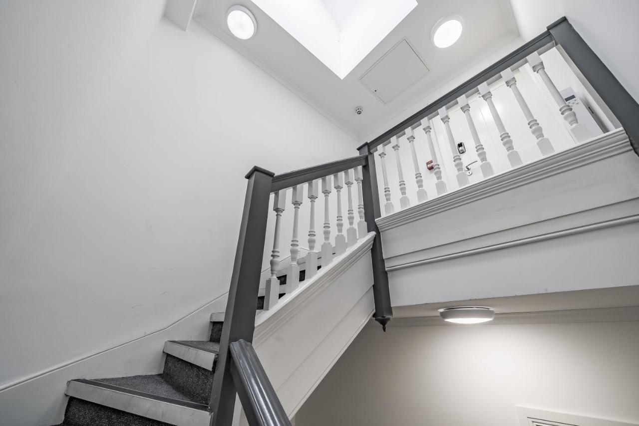 Modern, City Centre -2 Bedroom Apartments Reading Dış mekan fotoğraf